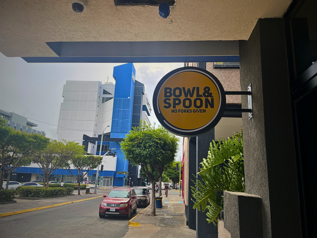 signage 1024x768